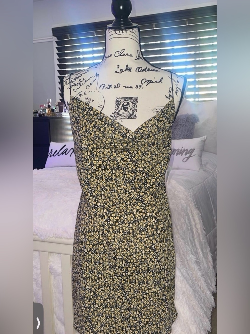 New! ✨ “Timing” Black Floral Slip Mini Dress with Yellow Blooms 🌼 🐝 Size Small